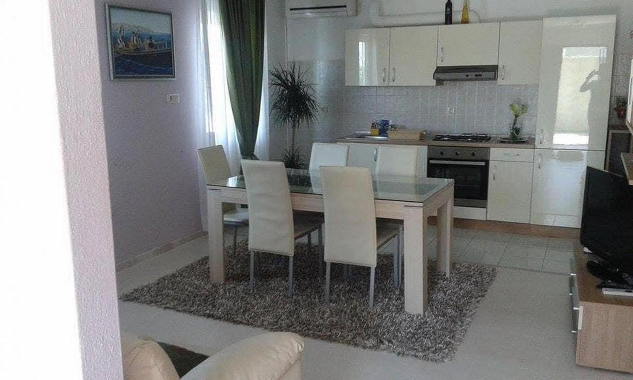 Apartman Kristina Trogir Exteriér fotografie