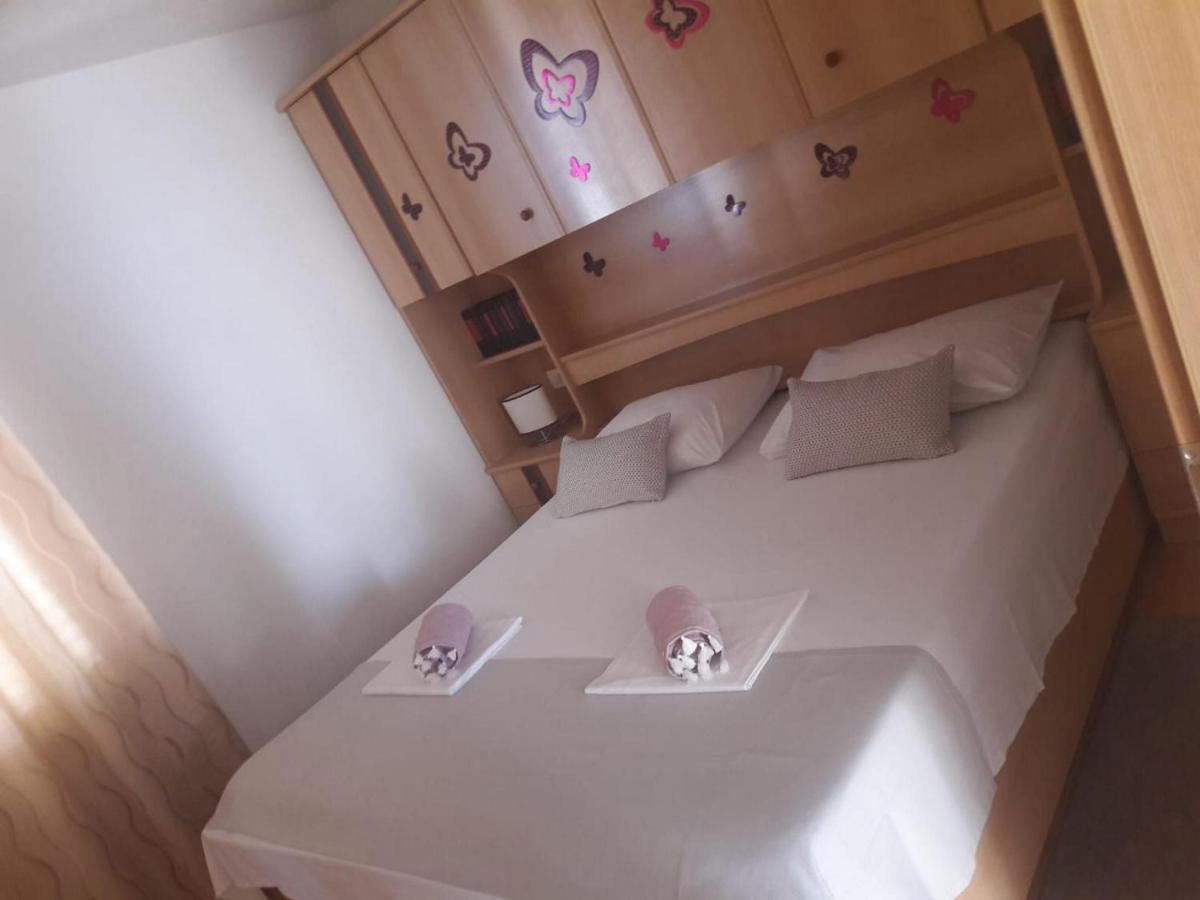 Apartman Kristina Trogir Exteriér fotografie